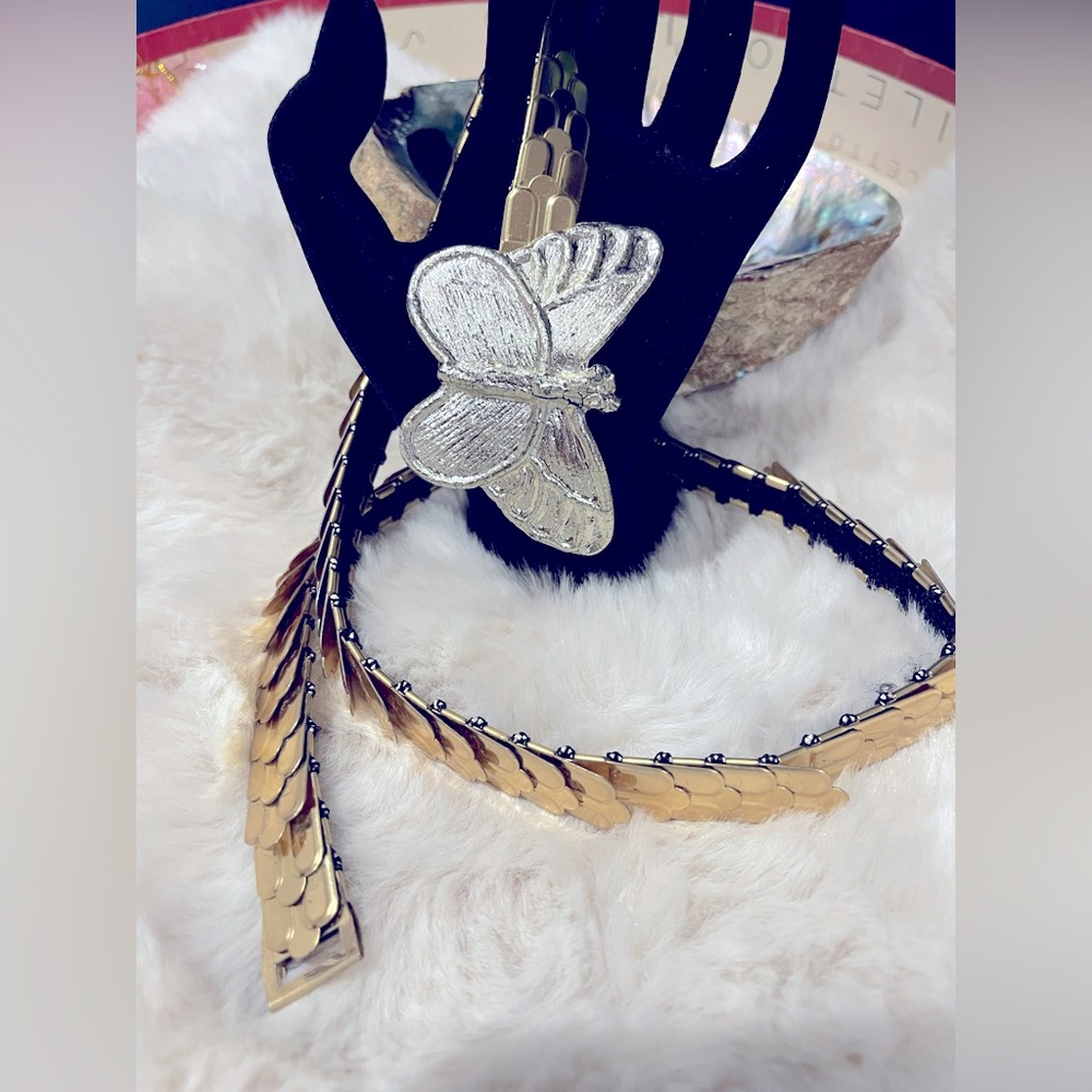 Gold Scalloped Vintage Belt